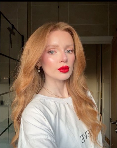 Новогодишни модни тенденции: Мини и пайети за дамите, ризи без вратовръзки за господата