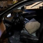 Вандал разби няколко коли в центъра на София с тротоарни плочи