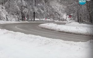 Осоговска планина без ток: Генератори захранват хижи след обилен снеговалеж