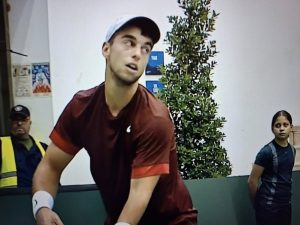 Адриан Андреев се оттегли от полуфинал в Агадир, изпрати Дедура на финал