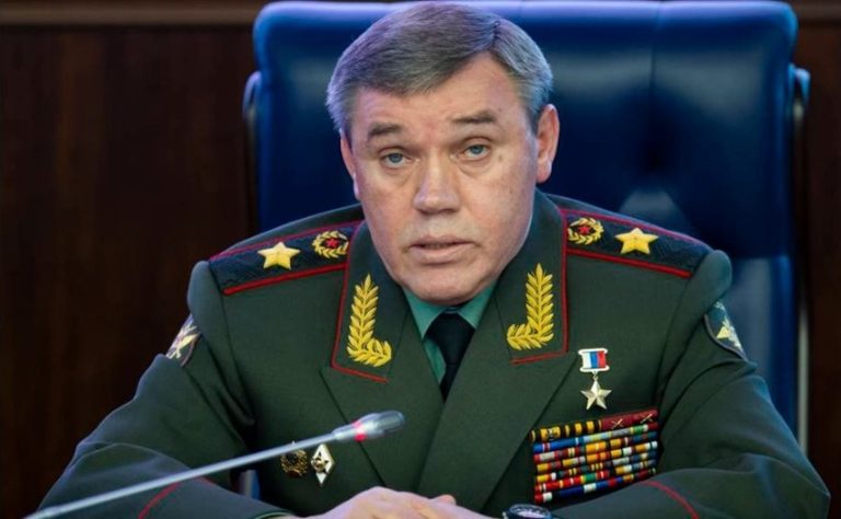 Генерал Герасимов: Руските сили настъпват по целия фронт в Украйна Генерал Герасимов: Руските сили настъпват по целия фронт в Украйна