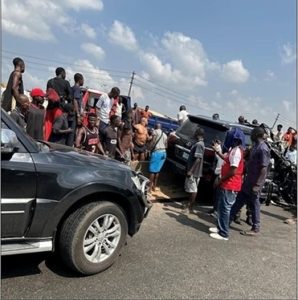 Антъни Джошуа оцеля след тежка катастрофа в Нигерия, двама британци загинаха