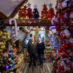 Коледна магия: От елхи в банята до джинджифилови села – Гинес рекордите