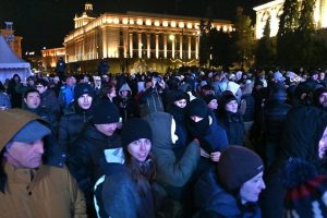 София посреща 2026 г. с евро и шоу с дронове, страната празнува с баници и хора