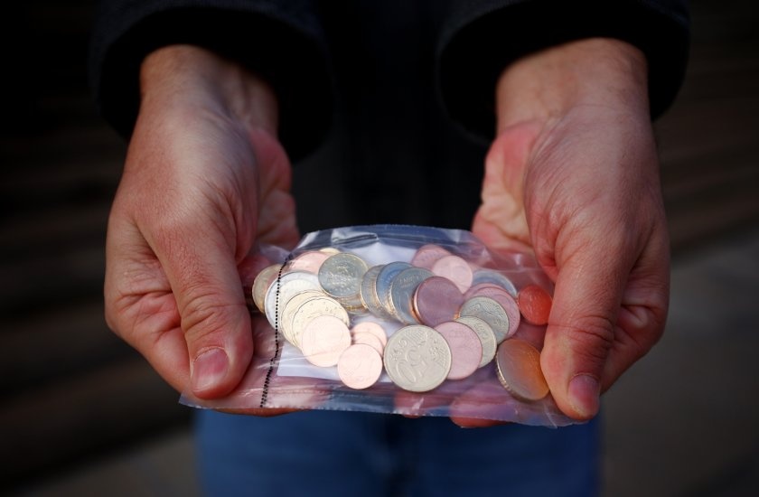 Стартира продажбата на първите български евромонети в „Български пощи“