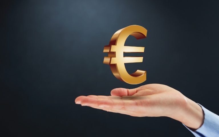 Извънредно работно време на БНБ за продажба на евромонети
