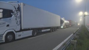 20-километрови опашки от тирове блокираха магистрала „Марица“ към ГКПП „Капитан Андреево“