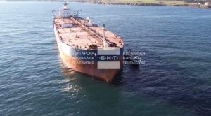 5-тонен генератор пристигна за възстановяване на котвената система на танкера „Кайрос“