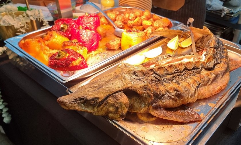 Кулинарен фестивал „Да споделим Никулден“ събра средства за кауза във Варна