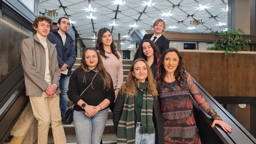 Гимназисти отличени в деветото издание на Националния поетичен конкурс „Непознати улици“