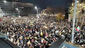 Многолюден протест в Пловдив премина мирно, настояват за оставка и референдум за еврото