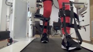 Роботи и хора възстановяват движението и вярата в Тученица