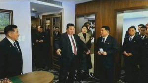 Ким Чен Ун и дъщеря му Джу-е откриха луксозни хотели, акцент върху икономическия напредък