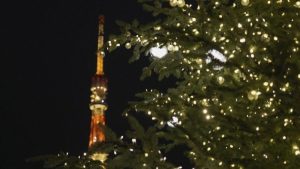 Токио грее в коледна магия: Стотици хиляди лампички озаряват града