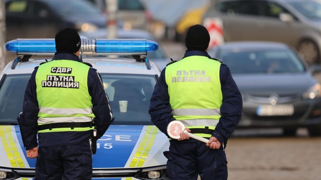 „Пътна полиция“ с допълнителни екипи и засилен контрол за празниците