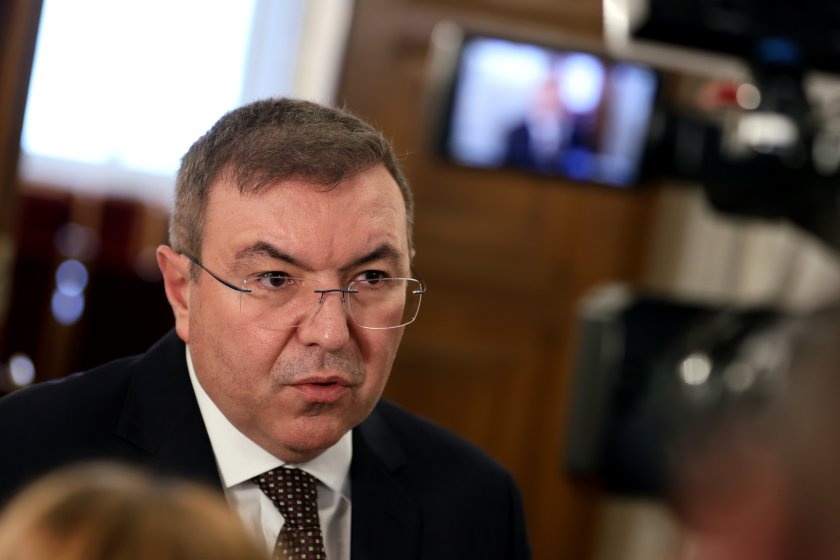 Липса на кворум провали извънредното заседание на здравната комисия