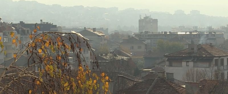 Мръсен въздух в Благоевград: Завишени ФПЧ, причини и мерки
