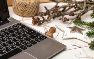 Работа по празници: Колко ни плащат за Коледа и Нова година?