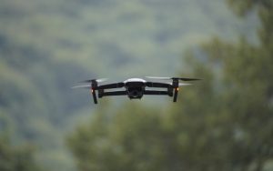 Дронове "военен тип" край самолета на Зеленски в Дъблин предизвикаха тревога