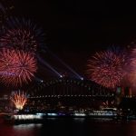 Окланд посрещна 2026 г. с пищни фойерверки от Скай Тауър