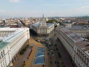 Бюджетната комисия разглежда удължителен закон за приходите и разходите