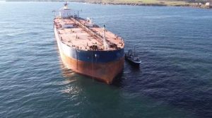 Няма замърсяване на морските води край Ахтопол след изтеглянето на кораба „Кайрос“