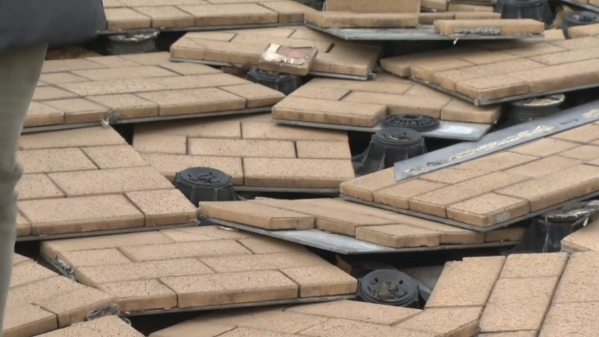 Ларгото под обсада: Столична община обезопасява начупените плочки, експертиза на УАСГ