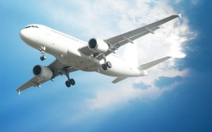 Пътник опита да отвори врата на самолет на Cathay Pacific по време на полет