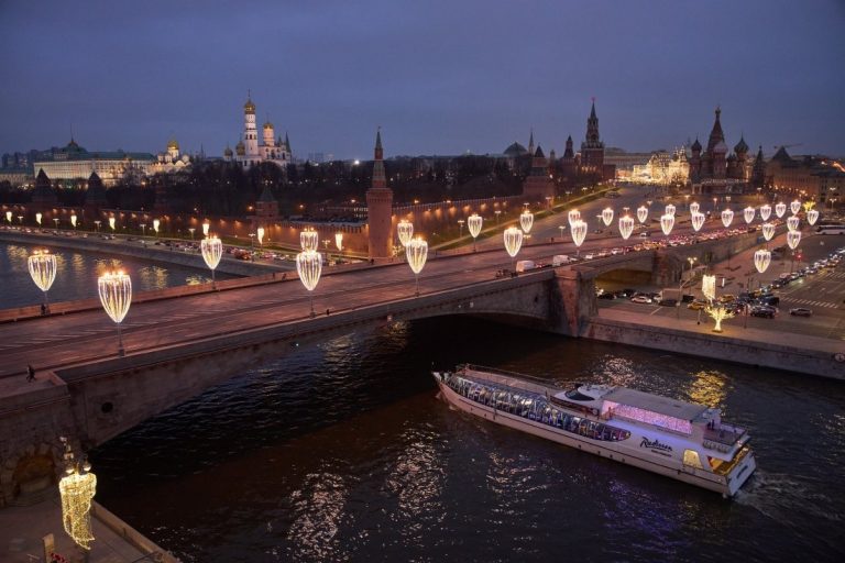 Руски генерал загина при атентат в Москва: Разследват украинска връзка Руски генерал загина при атентат в Москва: Разследват украинска връзка