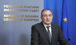 Правителството осигури 25 млн. лева за програмата „Топъл обяд“ до септември 2026 г.