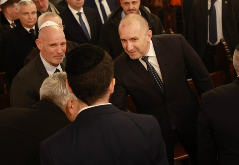 Президентът Радев осъди атаката в Сидни: Гласът на хуманизма е заглушен от омраза Президентът Радев осъди атаката в Сидни: Гласът на хуманизма е заглушен от омраза