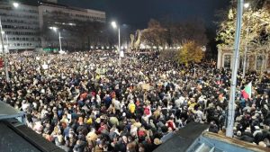Масови протести за оставка на правителството обхванаха България