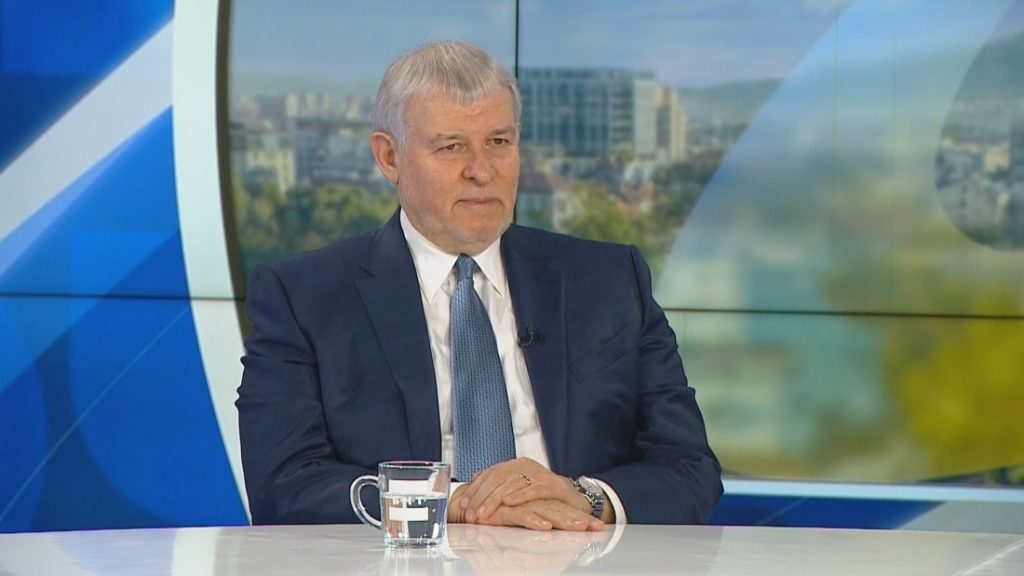 Румен Христов: С широко отворени очи сме за случващото се, подкрепяме Даниел Митов