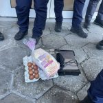 Протест във Враца: С тостер и яйца срещу енергото заради коледно безточие