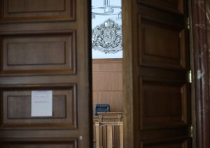 Разследване срещу полицаи: Очакват се разкрития след арести в Пето РУ