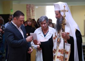 Светият синод дари 20 000 лв. на детско УНГ отделение в ИСУЛ след кампания „Деца рисуват за деца“