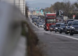 Гръцки фермери отново блокират границата преди празниците, МВР с мерки