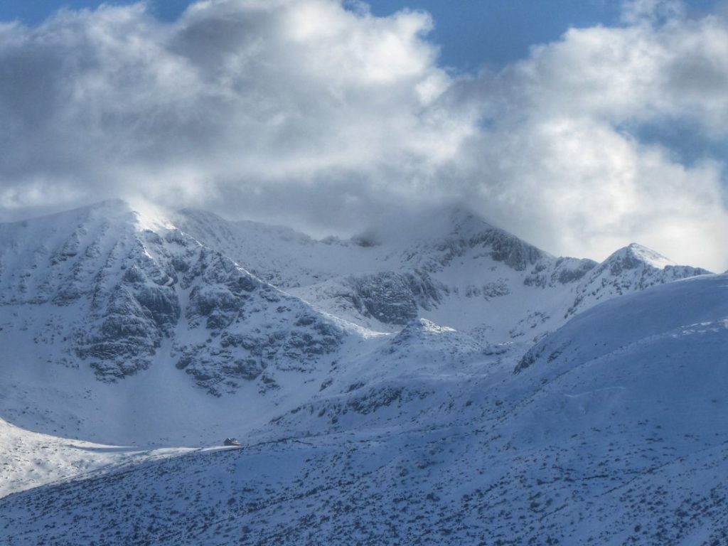 Мусала посрещна края на 2025 г. с усещане за -45°C