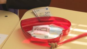 Пловдивски ученици учат за еврото чрез игри и комикси