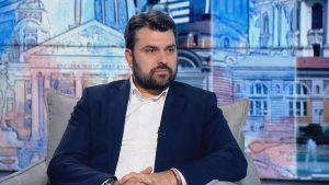 Външният министър в оставка: Държавата не може да спре, работата продължава