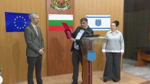 Варненци получиха награда „Гражданска доблест“ за протести в защита на кмета Коцев