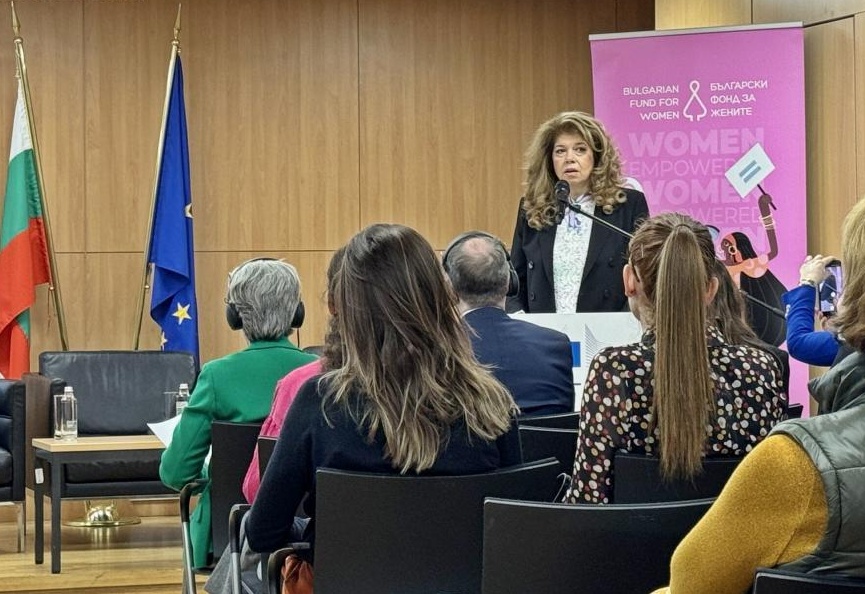 Йотова: Държавата трябва да гарантира бърза реакция и сигурност за жертвите на домашно насилие