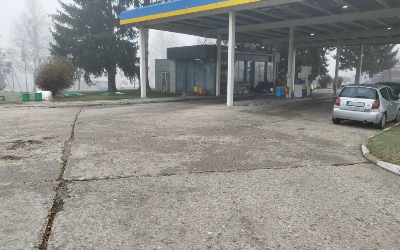 Въоръжен грабеж в Банско: Отмъкнаха 240 лева от бензиностанция