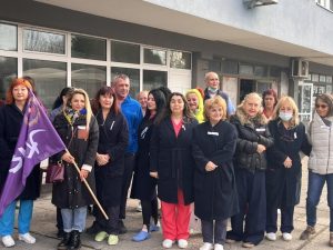 Медицински специалисти в Бургас протестираха за достойно заплащане