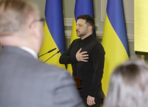 Зеленски благодари на папа Лъв XIV за усилията му за коледно примирие, папата отслужи първата си коледна литургия