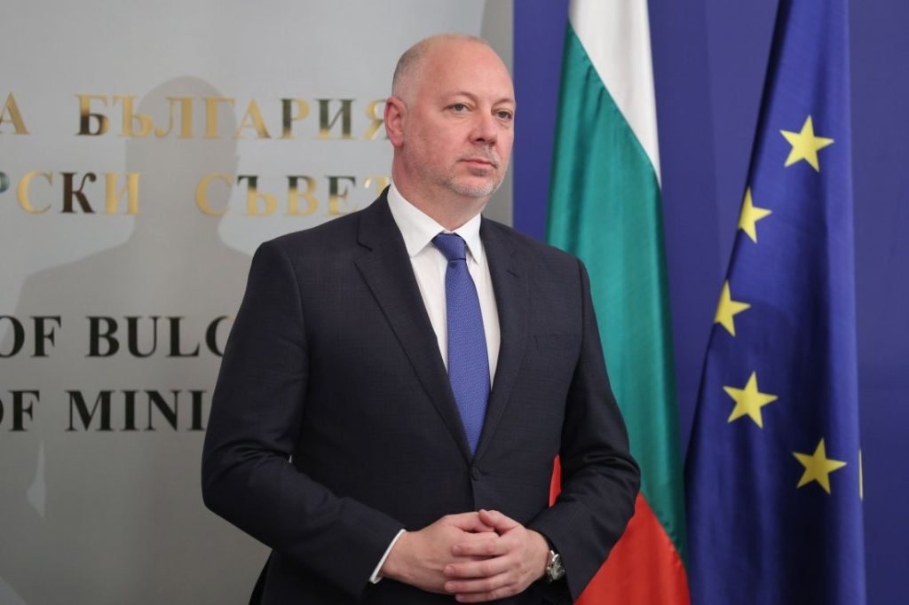 Желязков беше уверен в подкрепа за шести вот на недоверие, но подаде оставка преди гласуването