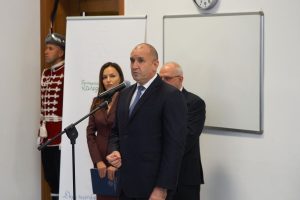 Президентът Радев даде старт на 23-ото издание на „Българската Коледа“