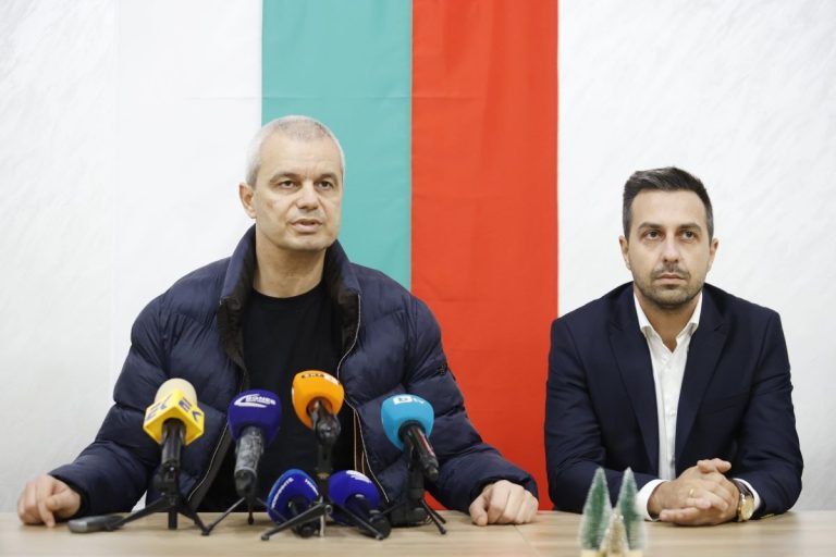 Костадинов призовава за продължаване на протестите до оставка на кабинета Костадинов призовава за продължаване на протестите до оставка на кабинета