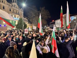 Международни медии следят протестите в България: Фокус върху младите и еврозоната