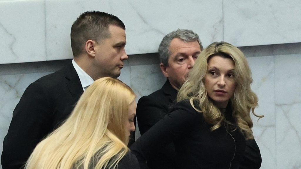 Павела Митова от ИТН поиска почивка преди ключов вот на недоверие